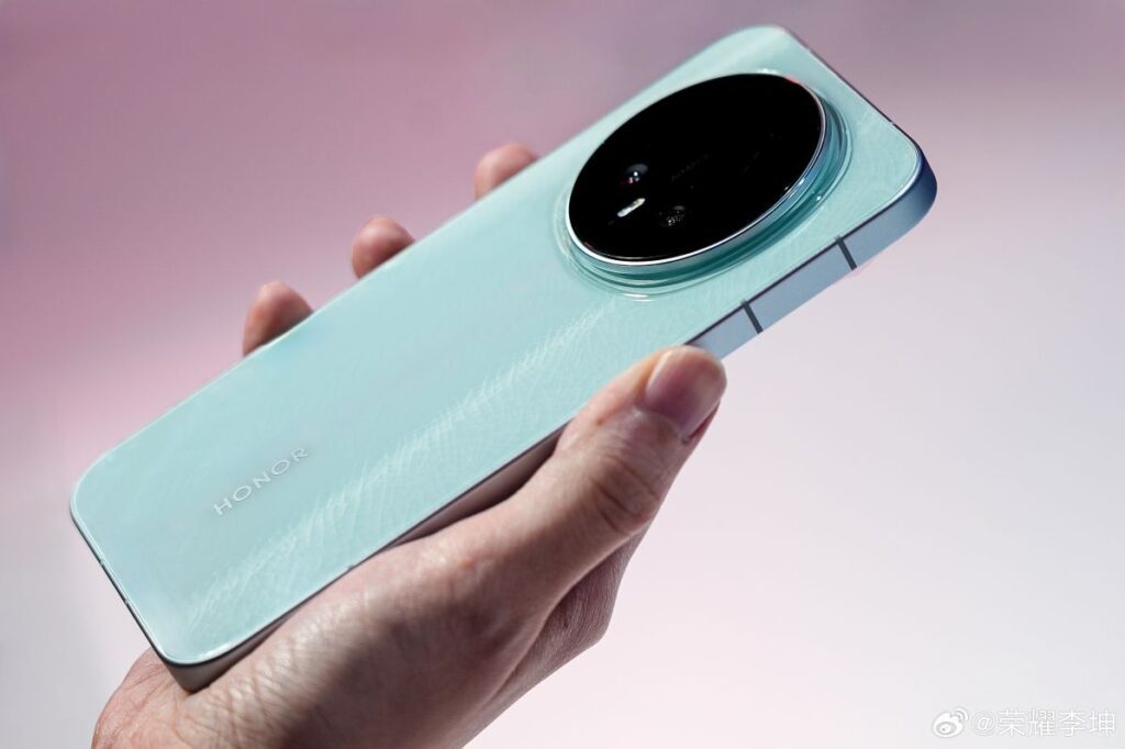 HONOR Magic 8 Pro ذكاء و فخامه و قوه honor magic 8 pro based on snapdragon 8 elite gen 5 shown in first photos 2